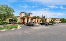 Clarion Inn & Suites Indianapolis Northwest